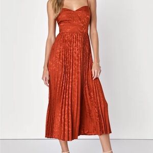 Lulu's Terracotta Pleated Maxi Dress